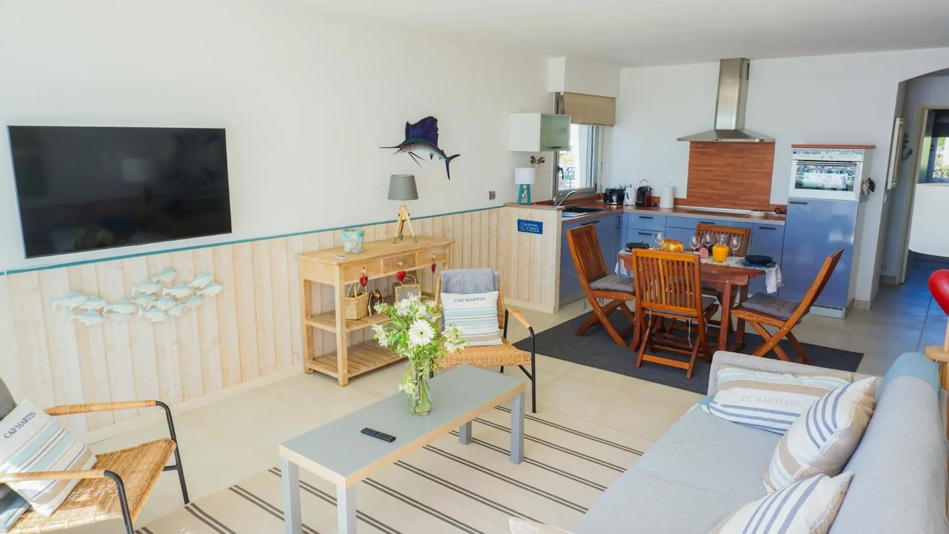 -Te Moana- Beau T2 Bis Surplombant La Mer Avec Parking Concarneau 0*,